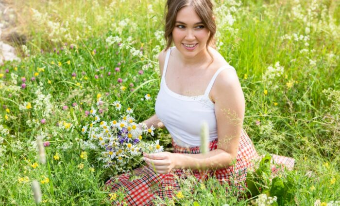 Woman picking flowers squared skirt